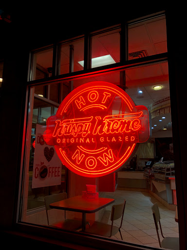 Bakery «Krispy Kreme Doughnuts», reviews and photos, 1911 4 Seasons Blvd, Hendersonville, NC 28792, USA