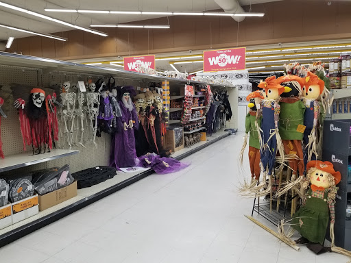 Grocery Store «Grocery Outlet Bargain Market», reviews and photos, 1833 Broadway, Redwood City, CA 94063, USA