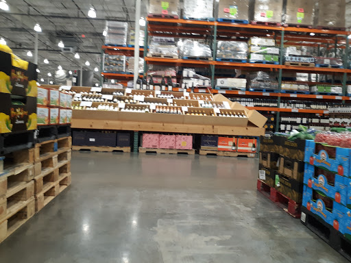 Warehouse store Independence