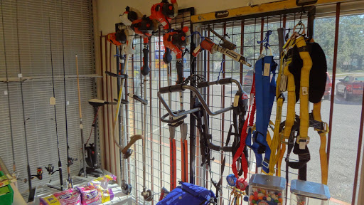 Pawn Shop «Mad Dog Pawn», reviews and photos, 3324 Manatee Ave W, Bradenton, FL 34205, USA