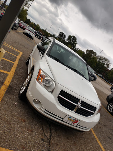 Car Dealer «Falls Chrysler Jeep Dodge», reviews and photos, 4100 State Rd, Cuyahoga Falls, OH 44223, USA