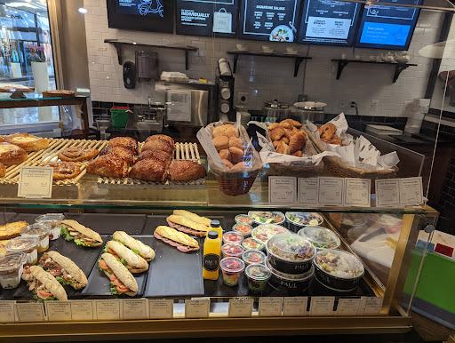 Shopping Mall «Tysons Galleria», reviews and photos, 2001 International Dr, McLean, VA 22102, USA