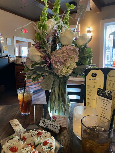 Distinctive Floral Designs LLC, 1042 Front St a, Slidell, LA 70458, USA, 