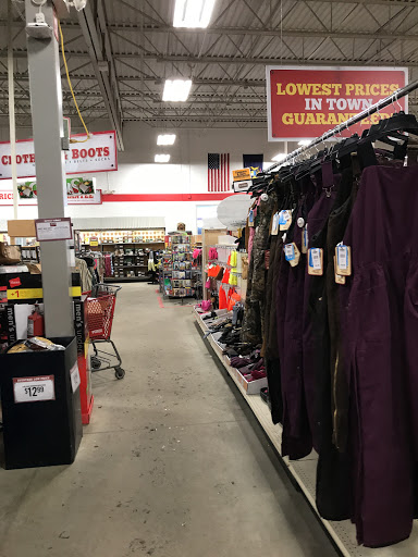 Home Improvement Store «Tractor Supply Co.», reviews and photos, 4601 E Grand River Ave, Howell, MI 48843, USA