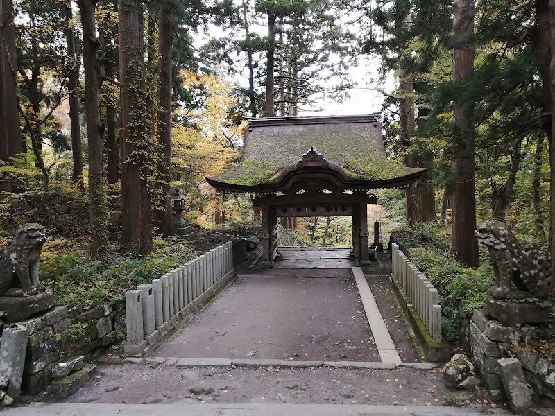 大神山神社 神門(県指定重要文化財)