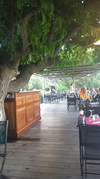 Atmosphère du Restaurant français Bistrot la Terrasse à Joucas - n°9