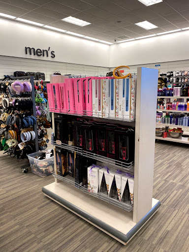 Department Store «Nordstrom Rack Perimeter Expo», reviews and photos, 1201 Hammond Dr NE, Dunwoody, GA 30346, USA