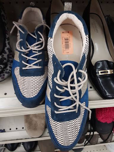 Thrift Store «Arc Thrift Shop», reviews and photos, 4402 Austin Bluffs Pkwy, Colorado Springs, CO 80918, USA