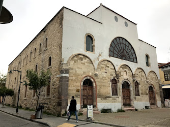 Ayıos Haralambos Kilisesi