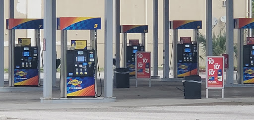 Gas Station «Sunoco Gas Station», reviews and photos, 105 W Burleigh Blvd, Tavares, FL 32778, USA