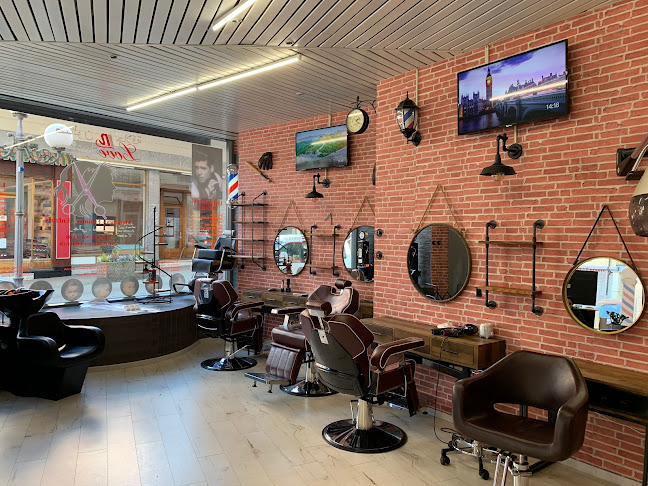 In love barbier coiffure - Friseursalon