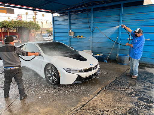 Cosala Car wash en Los Angeles