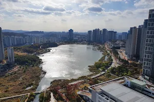 Gwanggyo SK View Lake Tower image