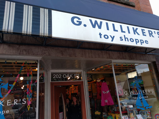 Toy Store «G Willikers Toy Shoppe», reviews and photos, 202 Oak St, Hood River, OR 97031, USA