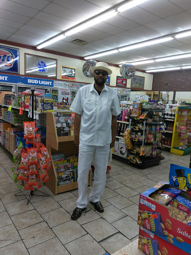 Liquor Store «Harvest Liquor Shop», reviews and photos, 1645 Holmes Rd, Ypsilanti, MI 48198, USA