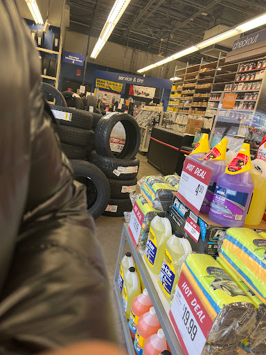 Auto Parts Store «Pep Boys Auto Parts & Service», reviews and photos, 2633 E Tremont Ave, Bronx, NY 10461, USA