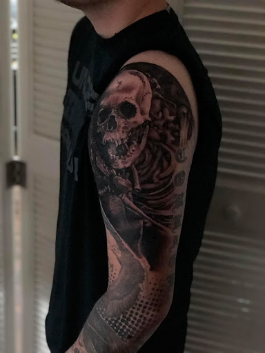 Explore easy henna tattoo ideas, creative tattoo ideas in Kingsford, available at Deft Tattoo Studio