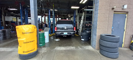 Auto Repair Shop «Car-X Tire & Auto», reviews and photos, 8225 US-42, Florence, KY 41042, USA