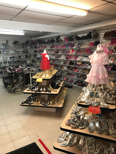 Consignment Shop «Pik Pok Consignment Shop», reviews and photos, 661 Atlantic City Blvd # 6, Bayville, NJ 08721, USA