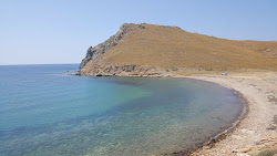 Mourtzeflos beach'in fotoğrafı birden fazla geniş koy ile birlikte