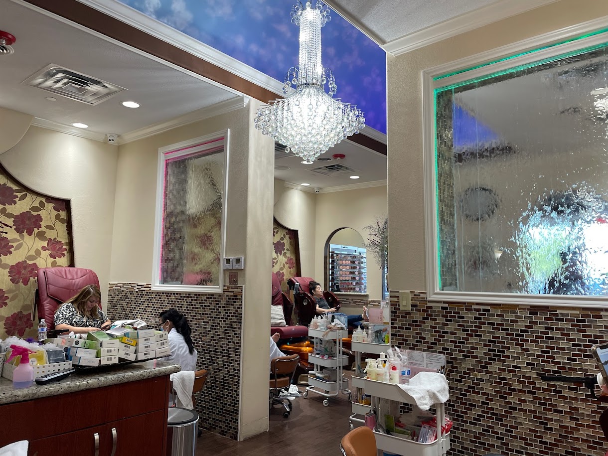 Deluxe Nails & Spa #1 Cypress