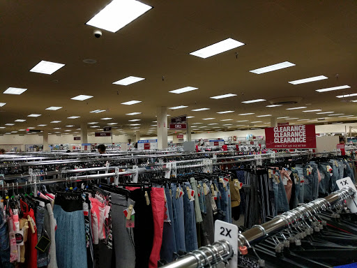 Clothing Store «Burlington Coat Factory», reviews and photos, 1716 Jantzen Beach Center, Portland, OR 97217, USA