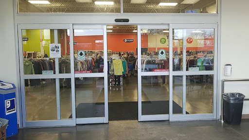 Thrift Store «Goodwill - Roseville: County Road B», reviews and photos, 1627 County B Rd W, Roseville, MN 55113, USA
