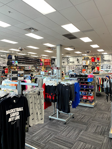 Shoe Store «Hibbett Sports», reviews and photos, 3415 13th St, St Cloud, FL 34769, USA