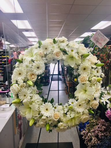 Florist «Rogers Park Florist», reviews and photos, 1415 W Morse Ave, Chicago, IL 60626, USA