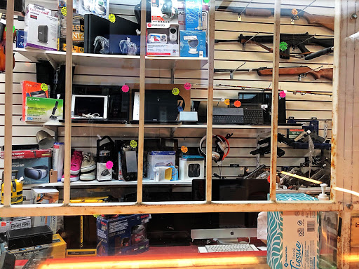 Pawn Shop «Lucky Pawn & Jewelry», reviews and photos, 3029 Davie Blvd, Fort Lauderdale, FL 33312, USA