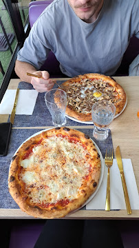 Plats et boissons du Pizzeria Napolitano à Saint-Ouen-sur-Seine - n°19