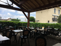 Atmosphère du Restaurant français Restaurant La Matinière à Port - n°1