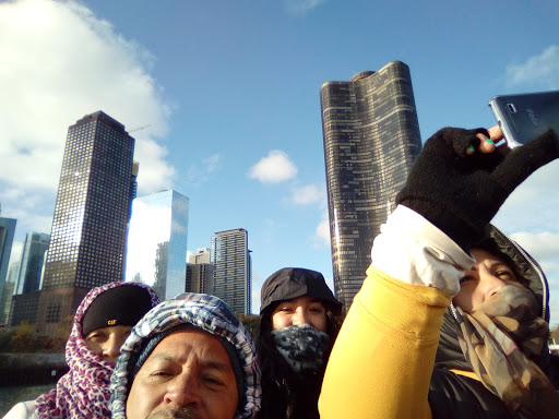 Movie Theater «ShowPlace ICON Theatres at Roosevelt Collection with ICON•X - Chicago», reviews and photos, 1011 S Delano Ct, Chicago, IL 60605, USA