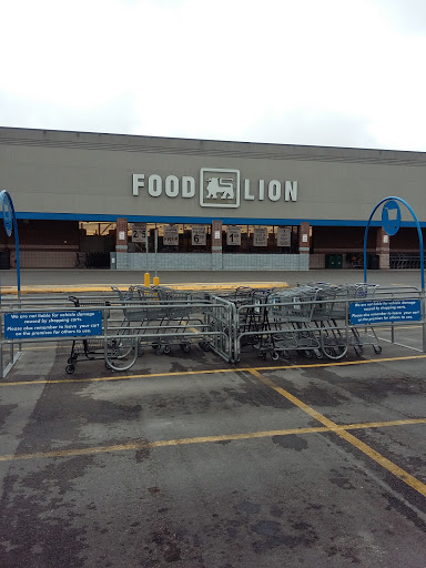 Grocery Store «Food Lion», reviews and photos, 411 W Lincoln St, Tullahoma, TN 37388, USA