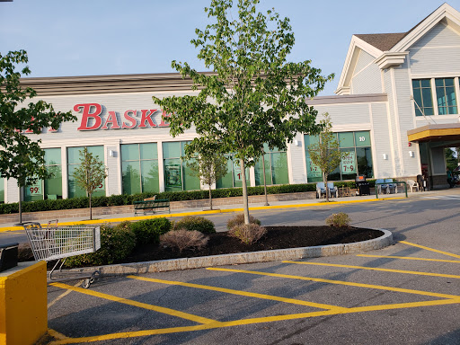 Grocery Store «Market Basket», reviews and photos, 5 Garden Ln, Londonderry, NH 03053, USA