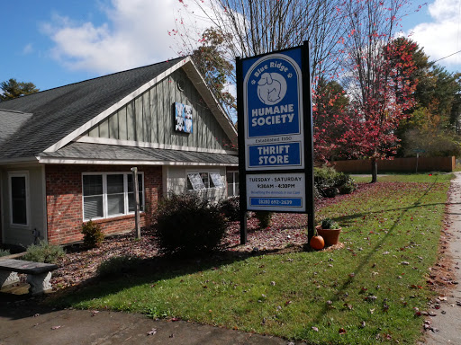 Blue Ridge Humane Society Thrift Store, 1214 Greenville Hwy, Hendersonville, NC 28792, USA, 