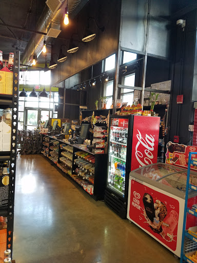 Grocery Store «Streets Market & Cafe», reviews and photos, 3108 Mt Vernon Ave, Alexandria, VA 22305, USA