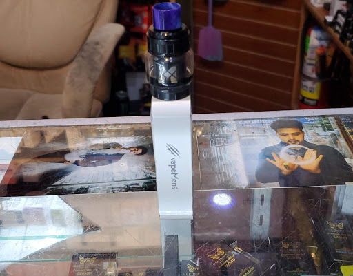 Vaporizer Store «Vape N Cloud Smoke Shop», reviews and photos, 573 Nostrand Ave, Brooklyn, NY 11216, USA