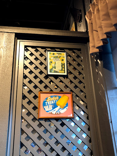 American Restaurant «Cracker Barrel Old Country Store», reviews and photos, 1182 Dogwood Dr SE, Conyers, GA 30012, USA