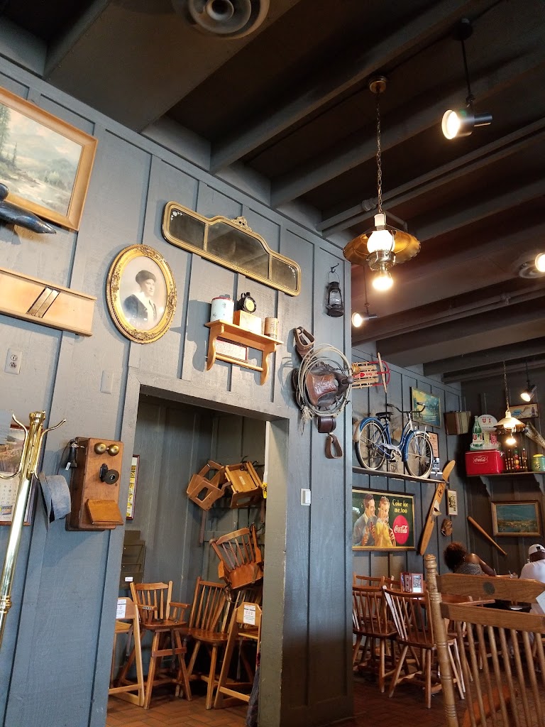 Cracker Barrel Old Country Store 44870