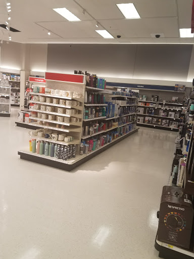 Department Store «Target», reviews and photos, 100 Willow St, Farmingdale, NY 11735, USA