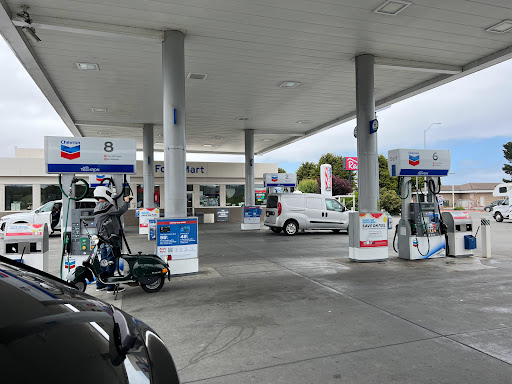 Gas Station «Chevron», reviews and photos, 1605 Giuntoli Ln, Arcata, CA 95521, USA