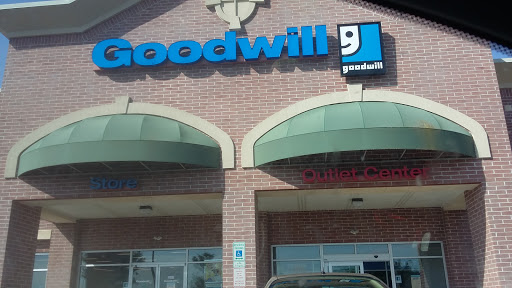 Thrift Store «Goodwill Store, Outlet Center & Donation Center», reviews and photos, 571 Hepburn Rd, Avondale, PA 19311, USA