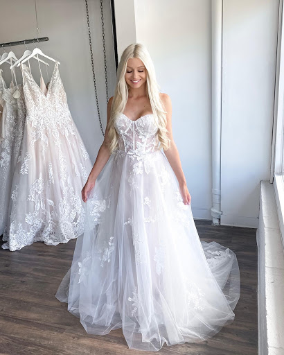 Bridal Shop «One Fine Day Bridal Salon», reviews and photos, 11111 San Jose Blvd, Jacksonville, FL 32223, USA