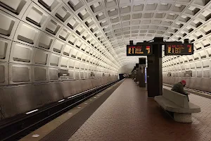 Capitol South Station image