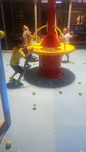 UPTOWN JUNGLE FUN PARK Murrieta, CA image