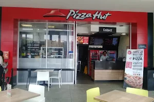 Pizza Hut Cedar Square image