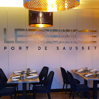 Atmosphère du Restaurant Le Quai à Sausset-les-Pins - n°4