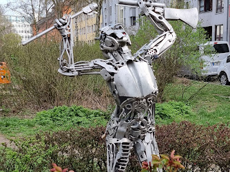 Skulptur "DAS GEWEHR ZERBRECHEN"