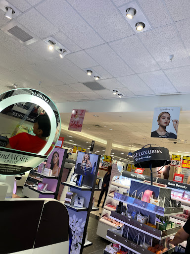 Department Store «JCPenney», reviews and photos, 2940 Commerce Dr, Johnsburg, IL 60051, USA